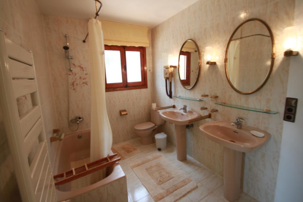 Chrisuli - Well Furnished Villa With Panoramic Views In Moraira Pokój zdjęcie